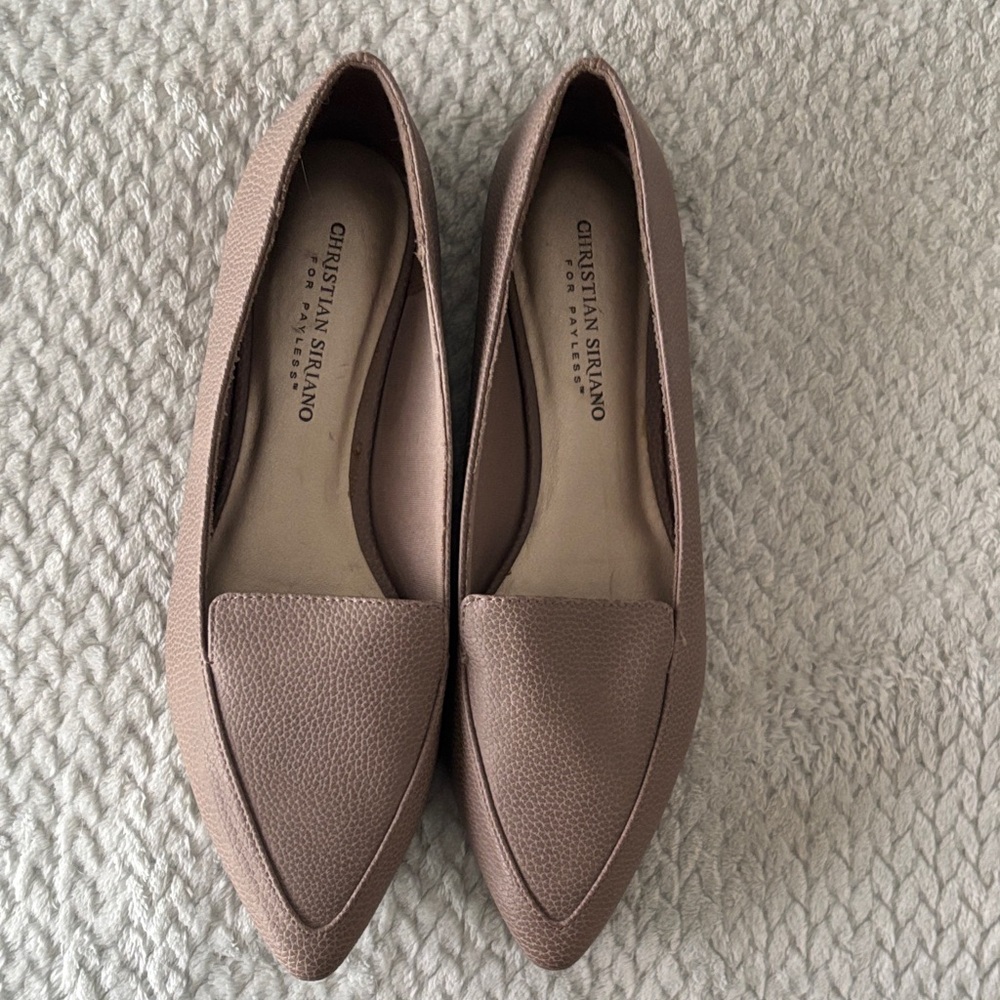 Christian Siriano Women's Taupe Flats